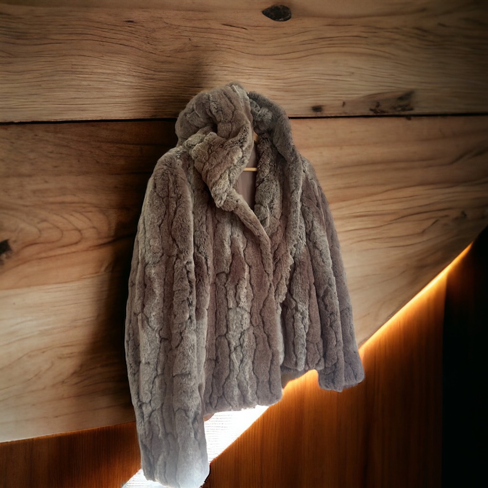 Olivaceous Faux Fur Coat, Gray, Size Medium